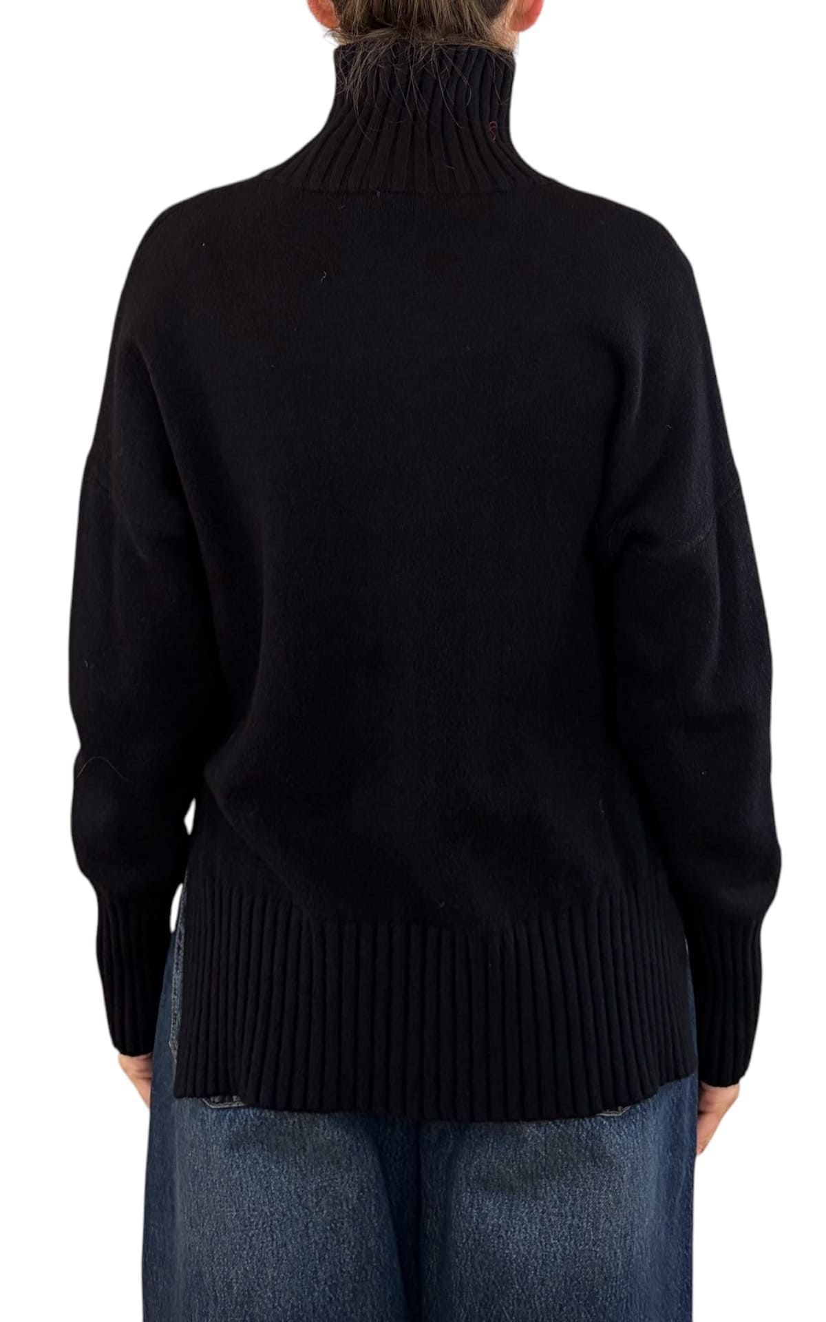 Initial - Maglia collo alto spacco - Nero