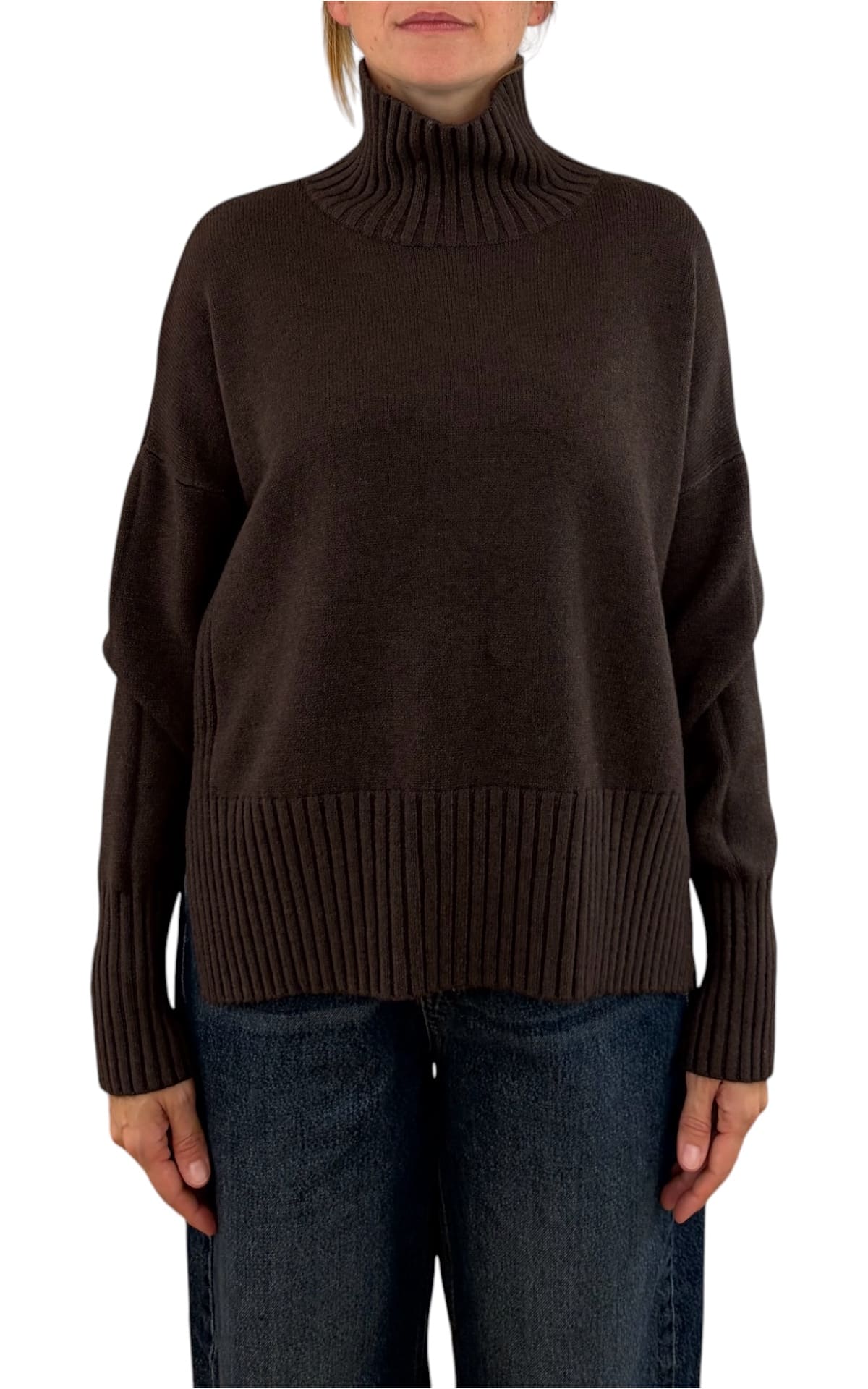 Initial - Maglia collo alto spacco - Moro