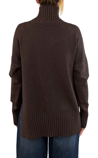 Initial - Maglia collo alto spacco - Moro